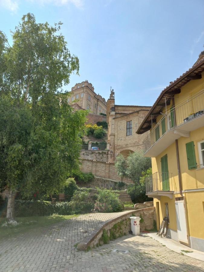 Il Giardino Di Olivia Apartment Guarene Luaran gambar